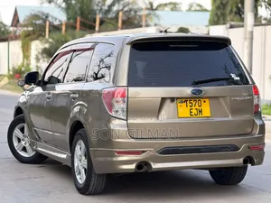 Subaru Forester 2009 Gold