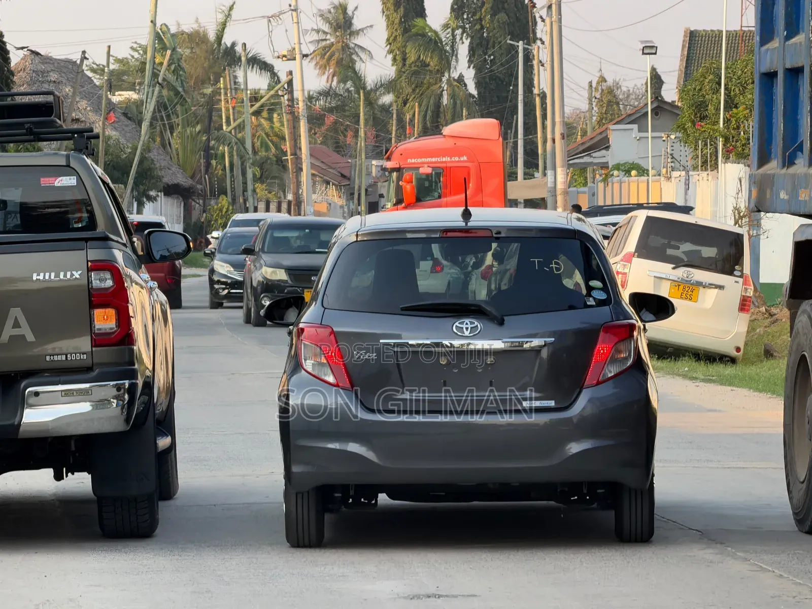 Toyota Vitz 2011 Gray