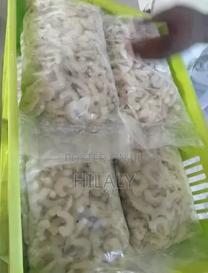 Tunauza Peeled Prawns/Kamba Waliomenywa Tayari