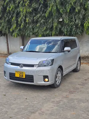 Toyota Corolla Rumion 2010 Silver