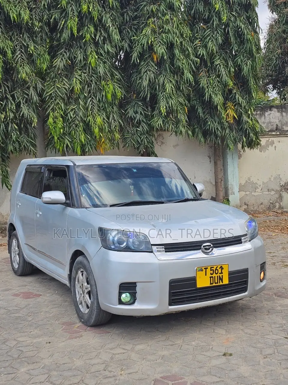Toyota Corolla Rumion 2010 Silver