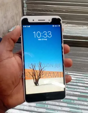 Vivo Y66i 32 GB Gold