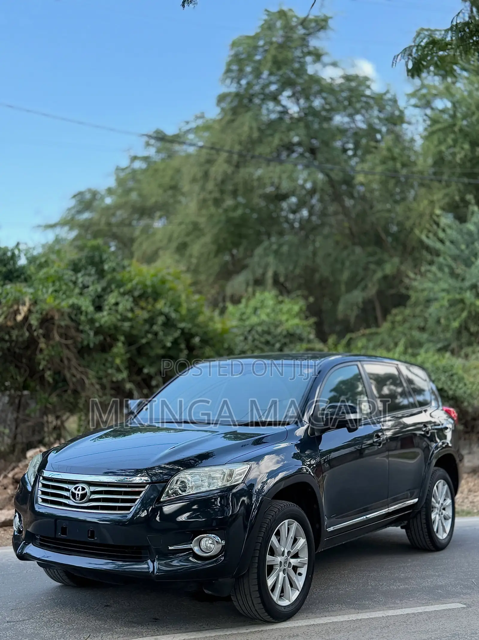 Toyota Vanguard 2010 Black