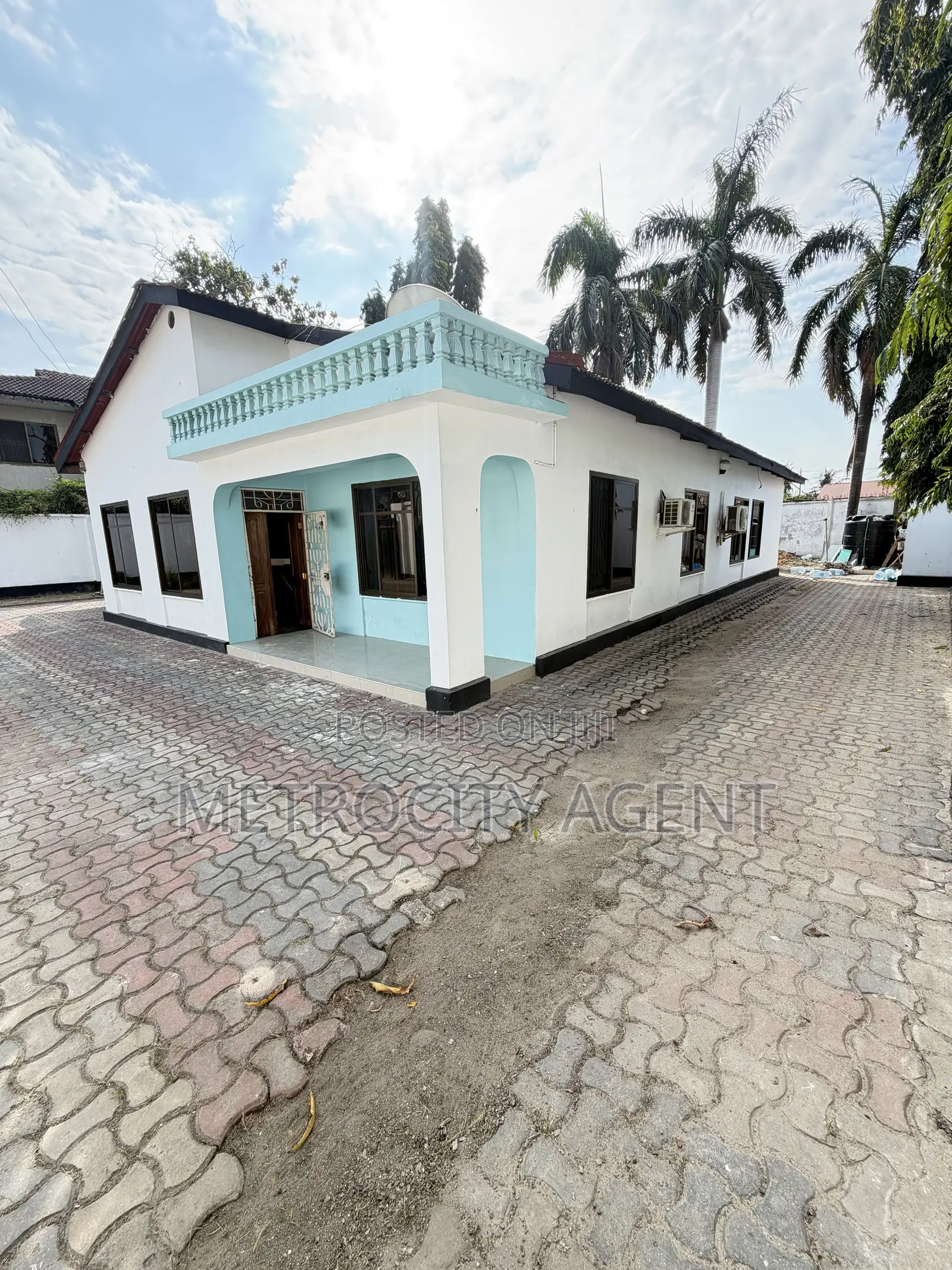 4bdrm House in Metroestate, Mikocheni for rent