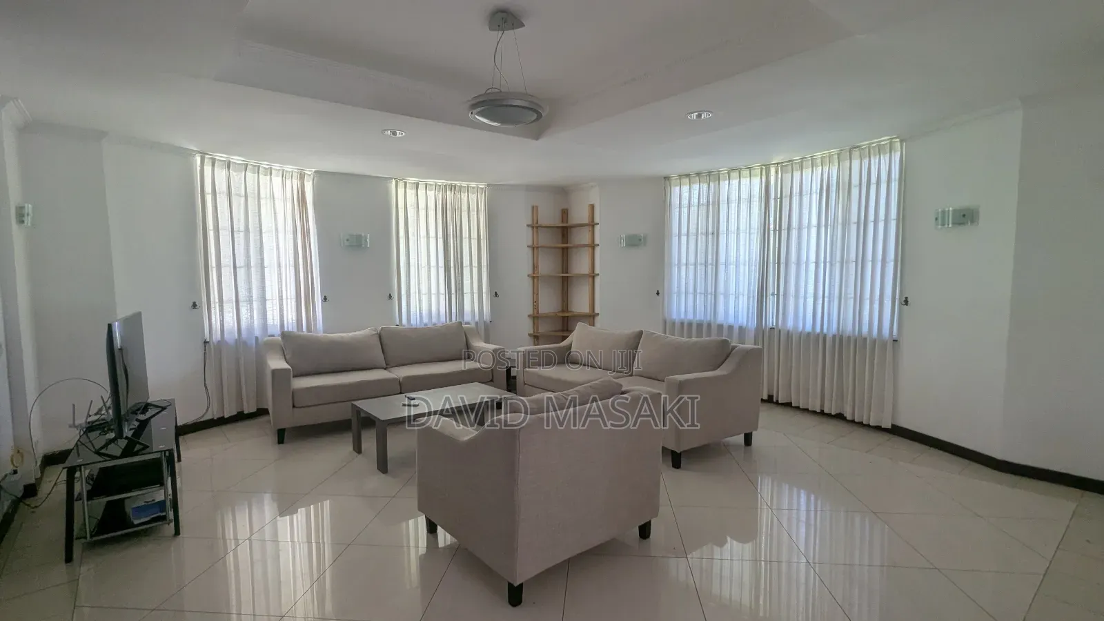 Furnished 4bdrm Villa in Villas, Oyster Bay for rent