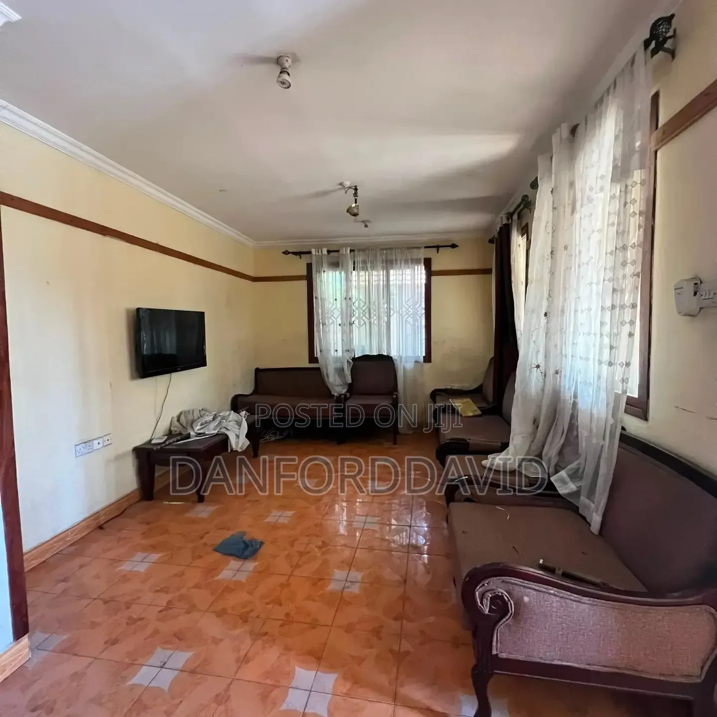 5bdrm House in Kahwa Real Estate, Sinza for rent