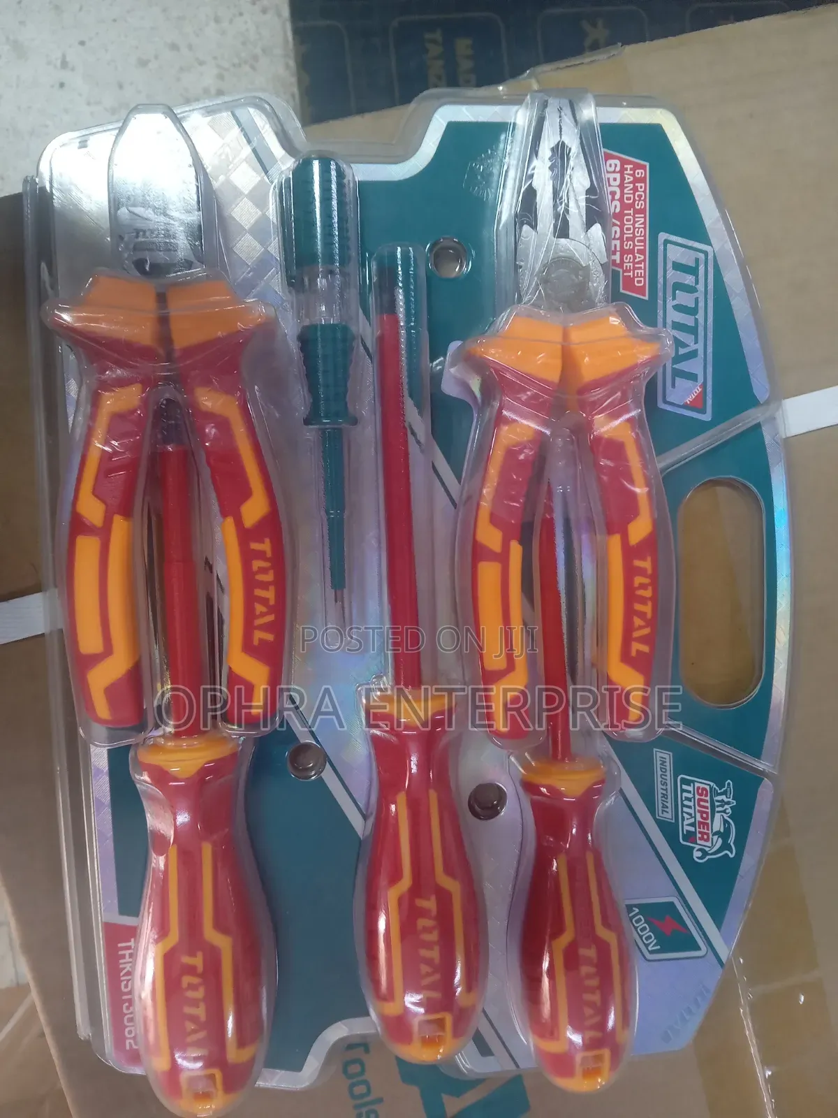Total 6 PCS Insulated Hand Tools Set