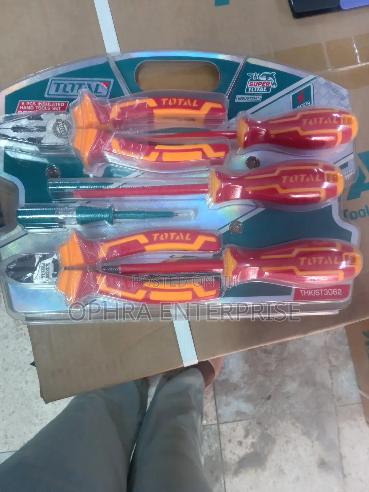 Total 6 PCS Insulated Hand Tools Set