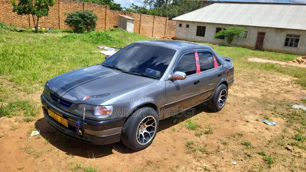 Toyota Corolla 1996 Gray