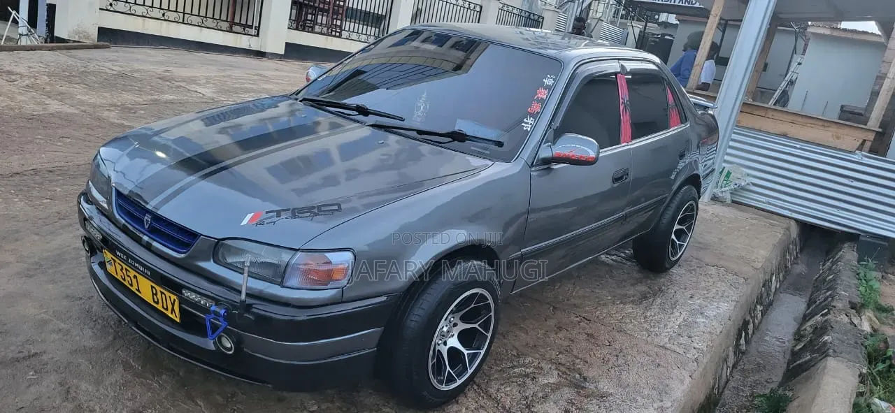 Toyota Corolla 1996 Gray