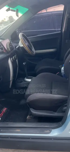 Toyota IST 2005 Blue