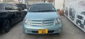 Toyota IST 2005 Blue