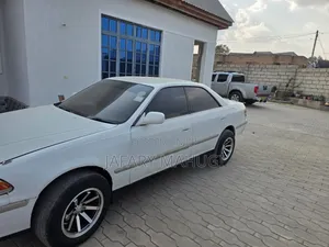 Toyota Cresta 1990 White
