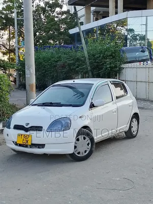 Toyota Vitz 2005 White