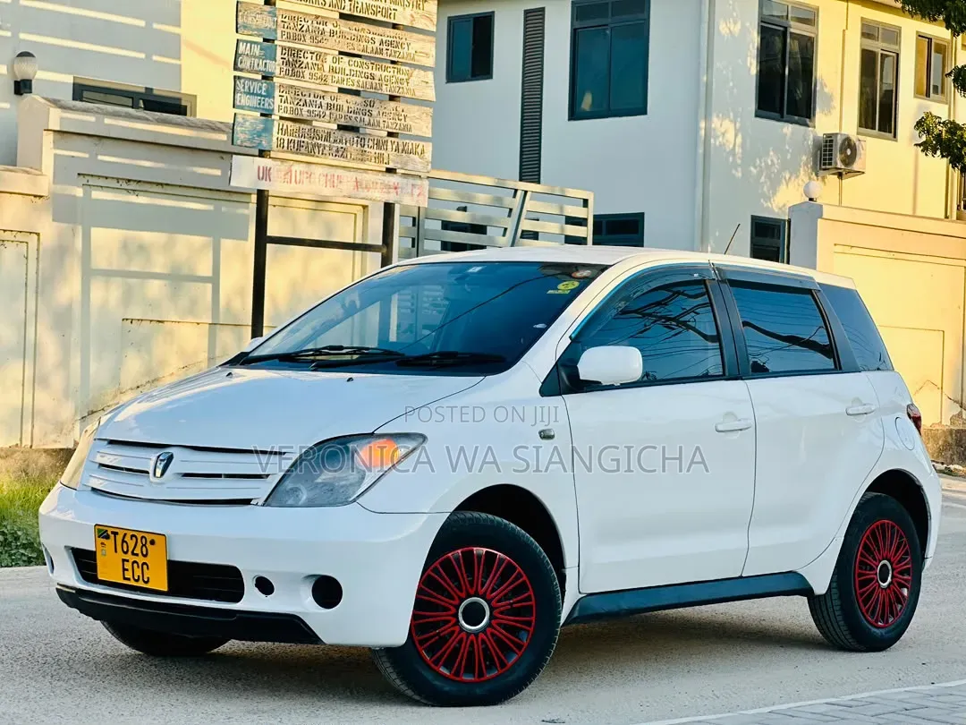 Toyota IST 2004 White