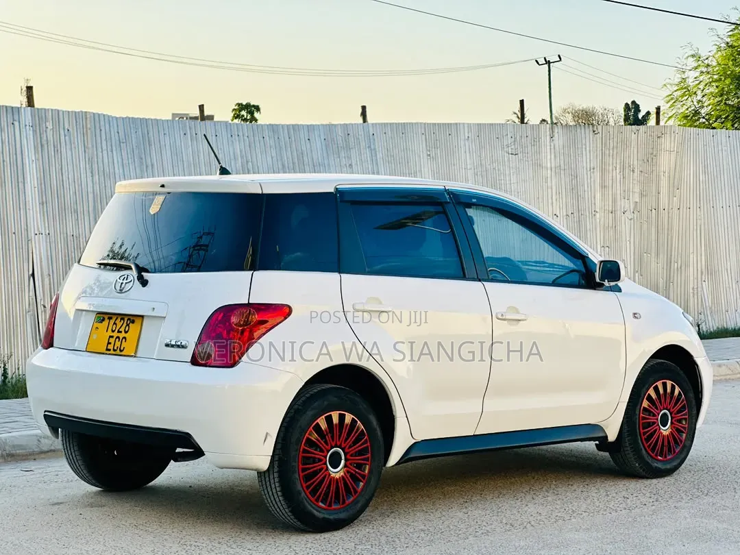 Toyota IST 2004 White