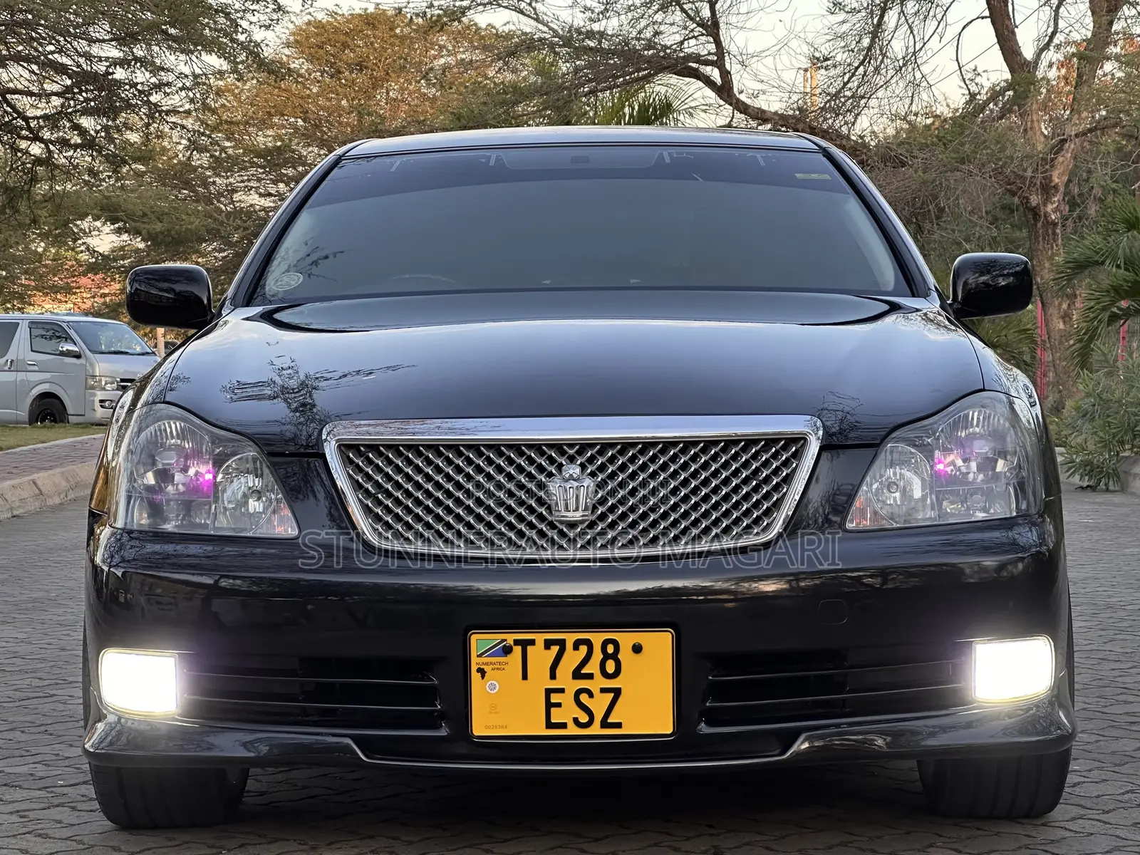 Toyota Crown Royale 2005 Black