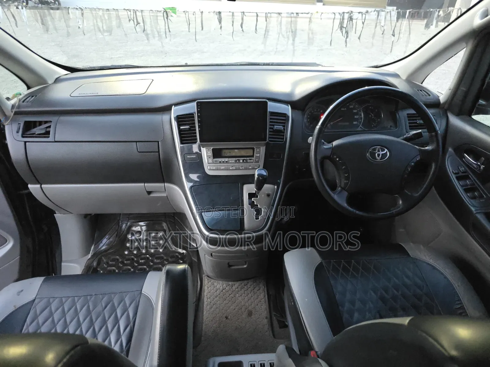 Toyota Alphard 2004 Black
