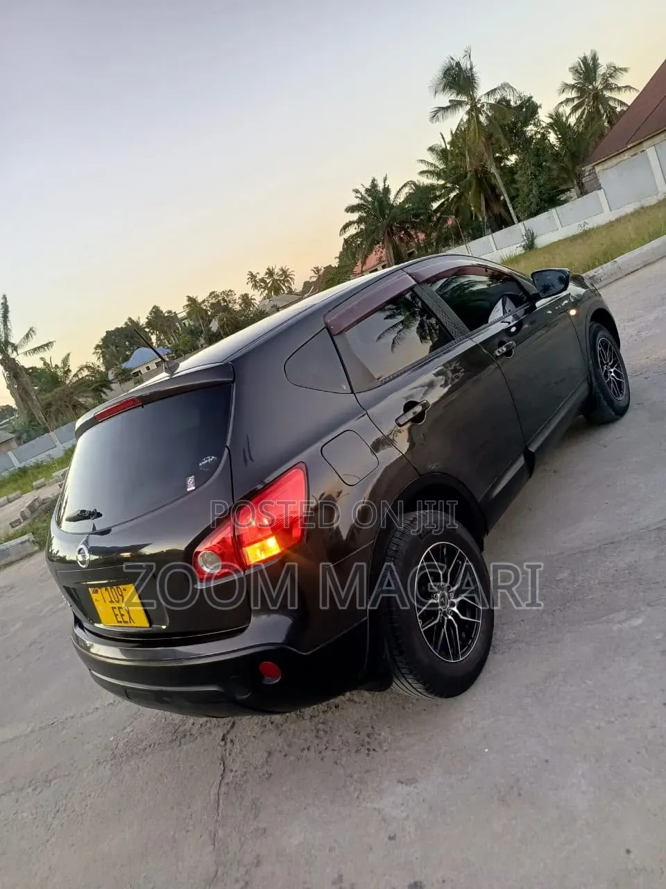 Nissan Dualis 2010 Black