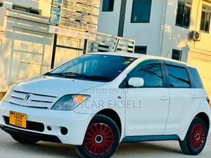 Toyota IST 2004 White