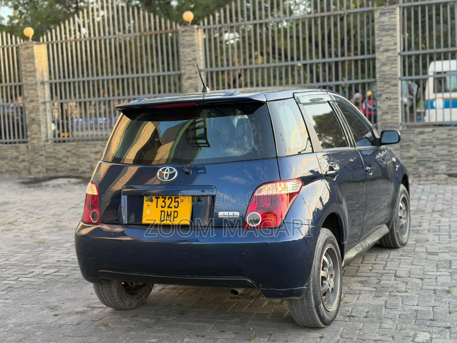 Toyota IST 2003 Blue