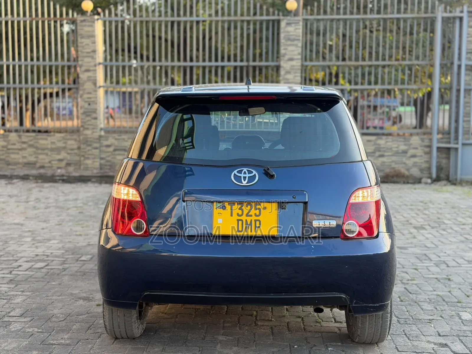 Toyota IST 2003 Blue