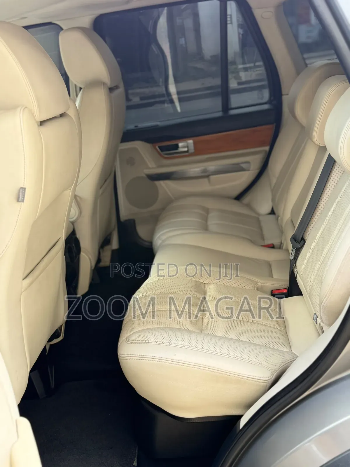 Toyota Corolla Rumion 2011 Pearl