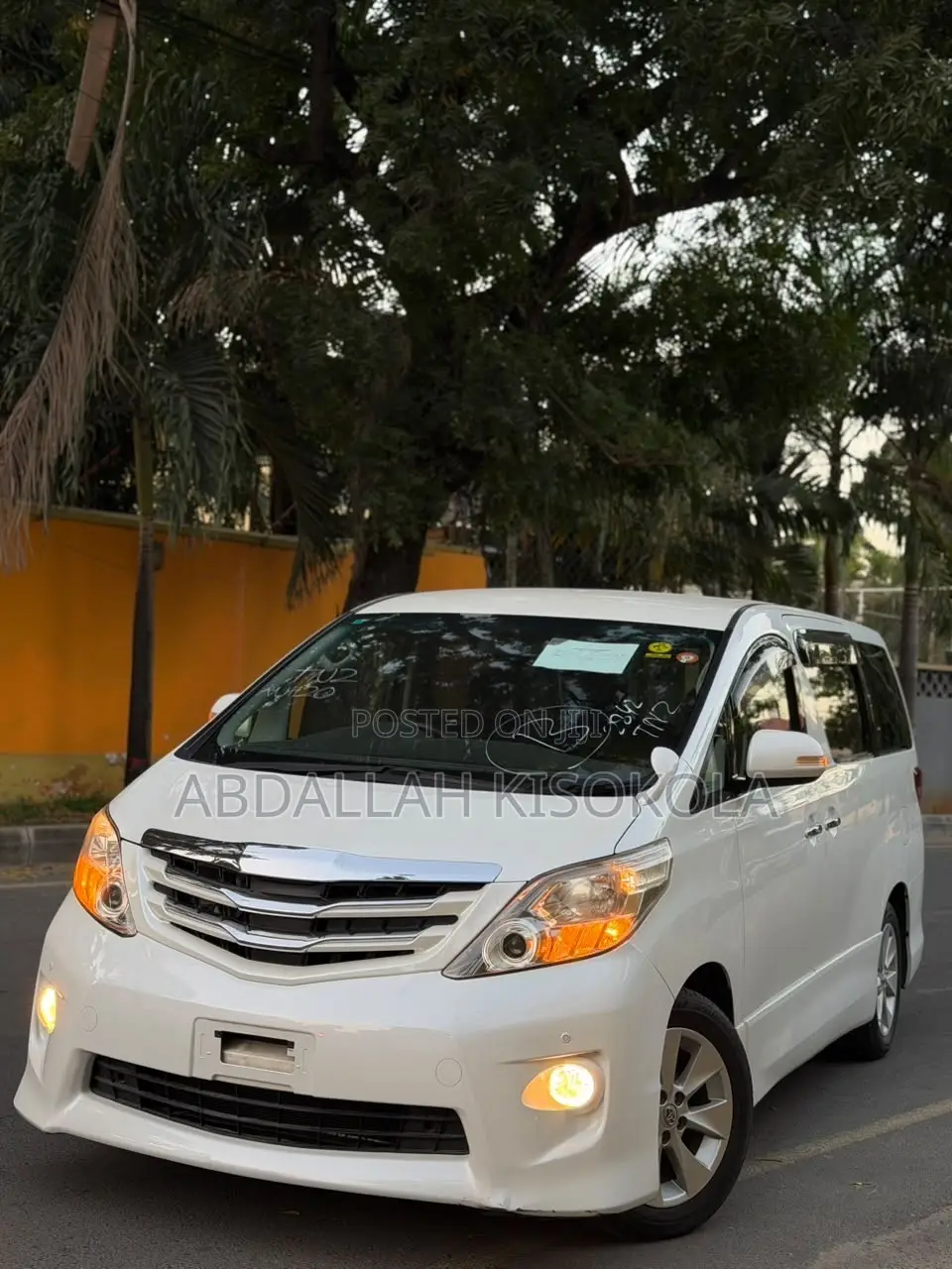Toyota Alphard 2.4 Petrol FWD 2010 White