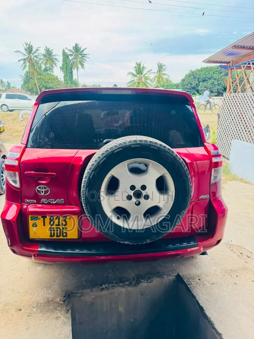 Toyota RAV4 2007 Red