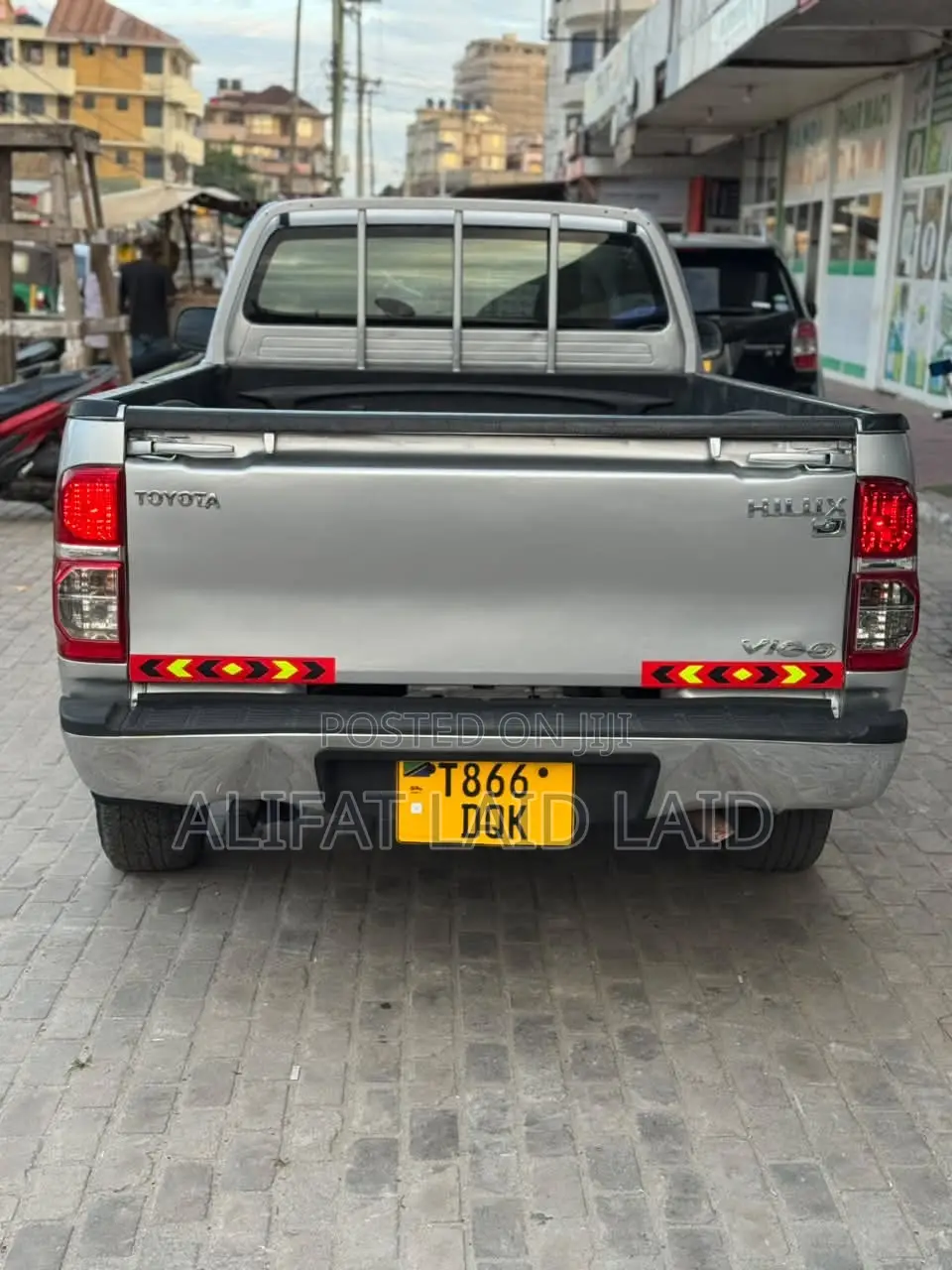 Toyota Hilux 2011 Silver