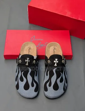 Men's Flame Skull Graphic Clogs