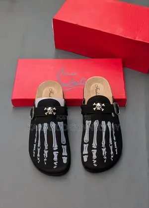 Men's Flame Skull Graphic Clogs