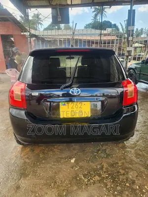 Toyota Corolla RunX 2004 Blue