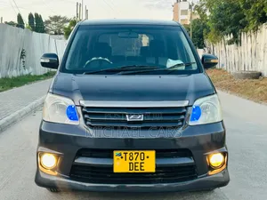 Toyota Noah 2005 Black