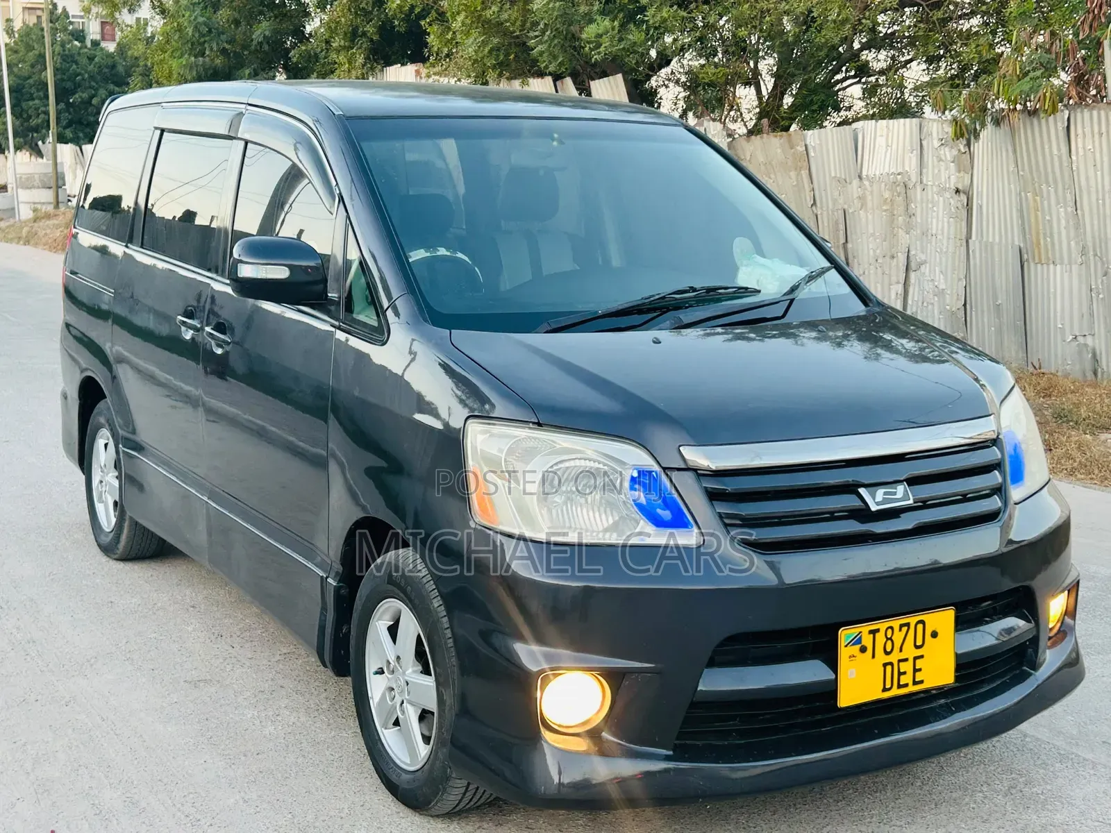Toyota Noah 2005 Black