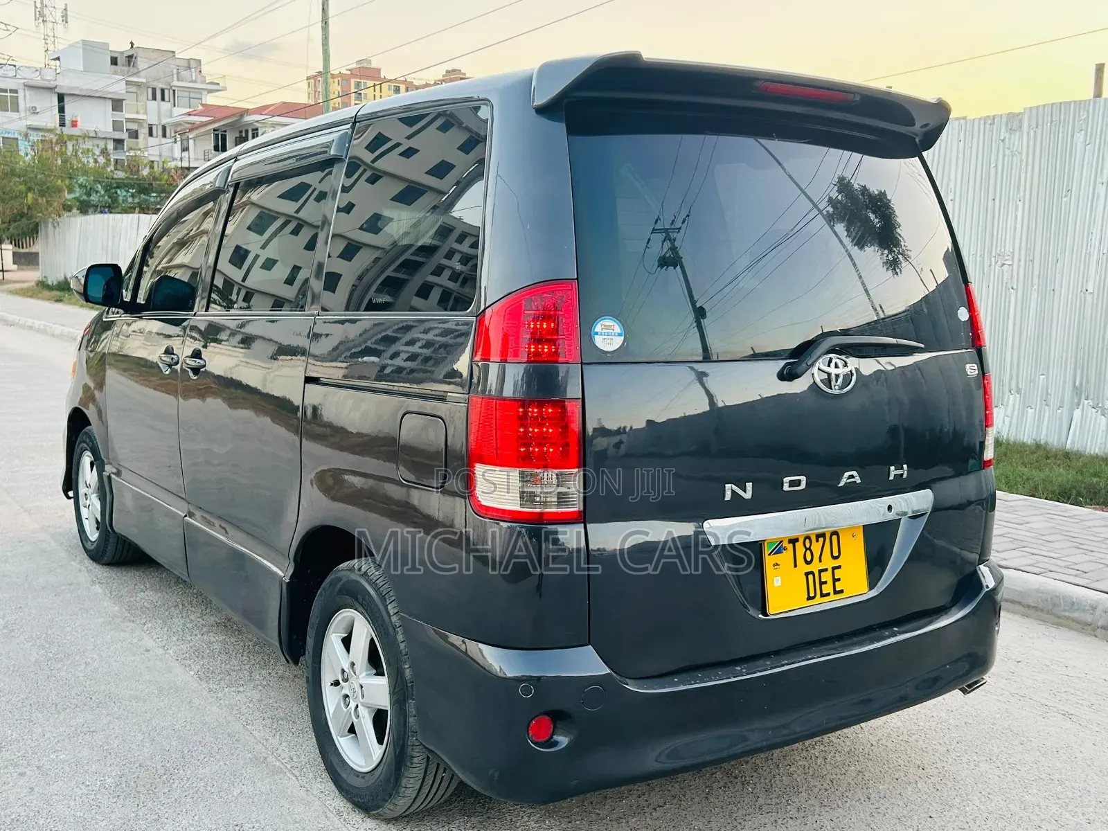 Toyota Noah 2005 Black