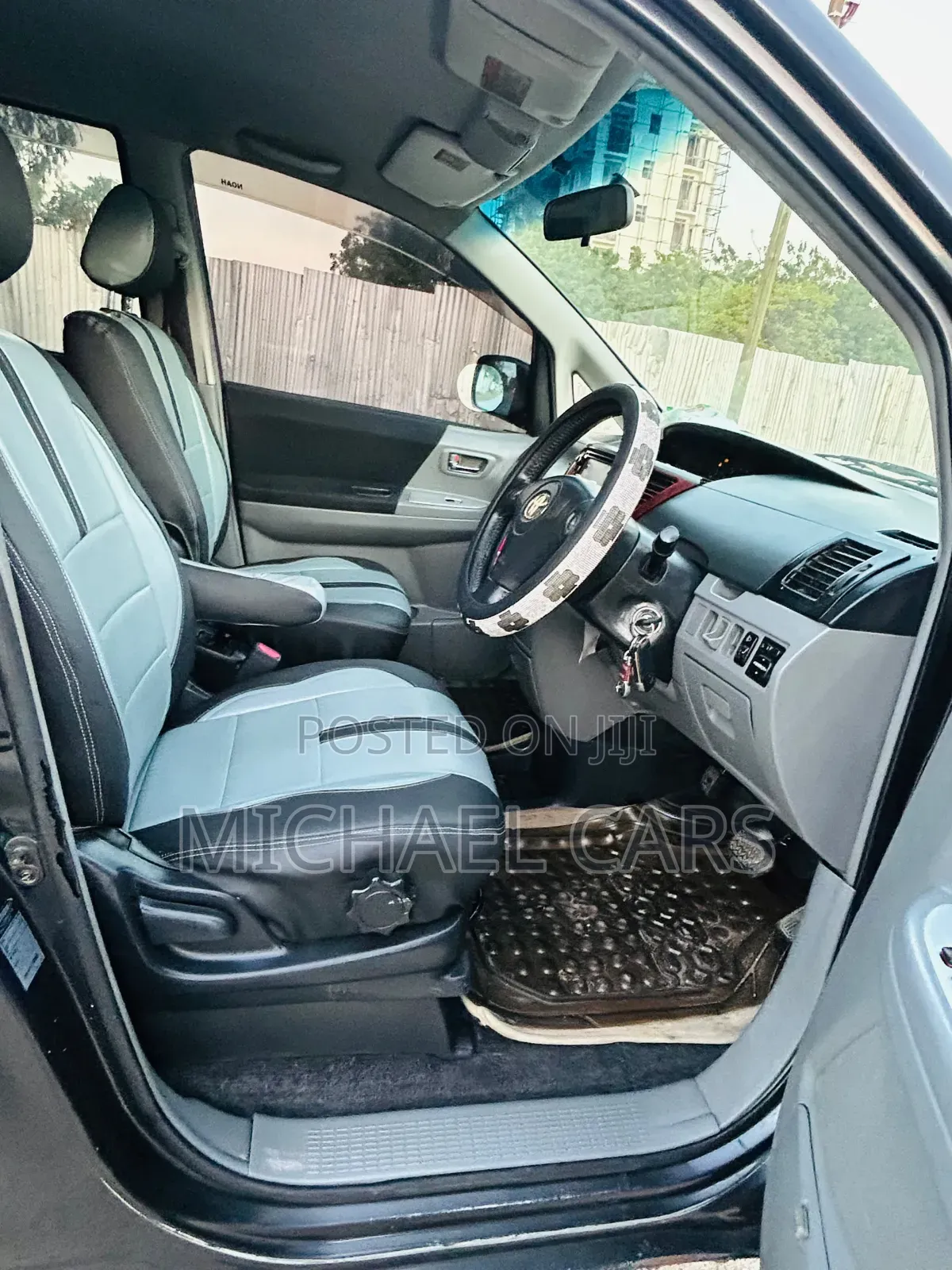 Toyota Noah 2005 Black