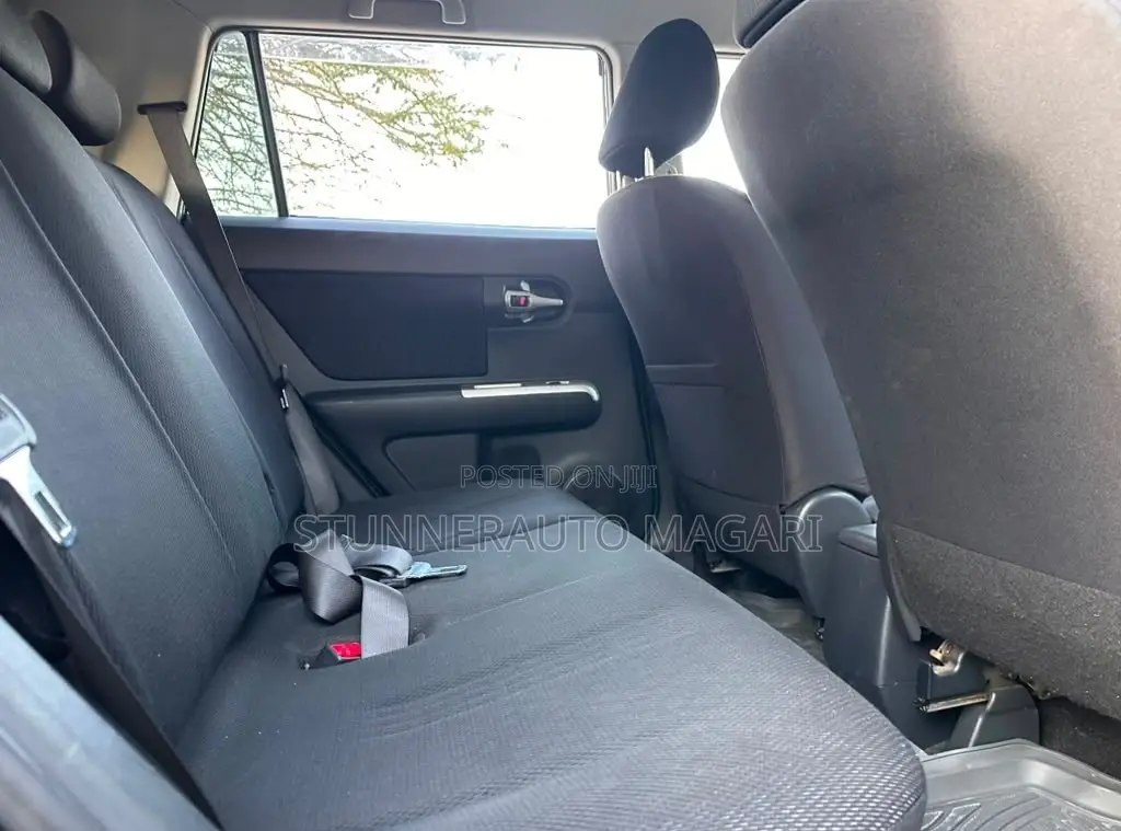 Toyota Corolla Rumion 2009 Black