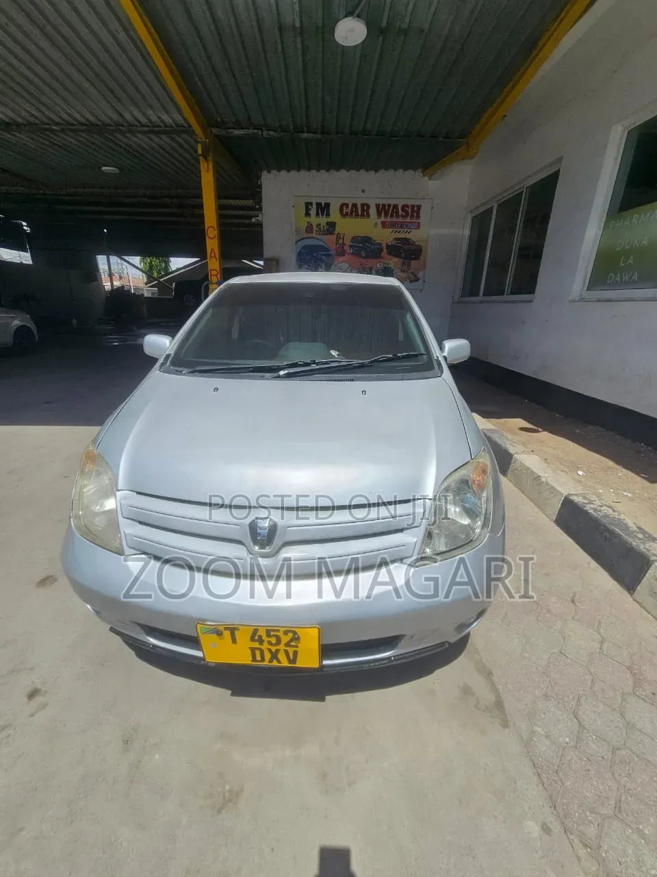 Toyota IST 2005 Silver