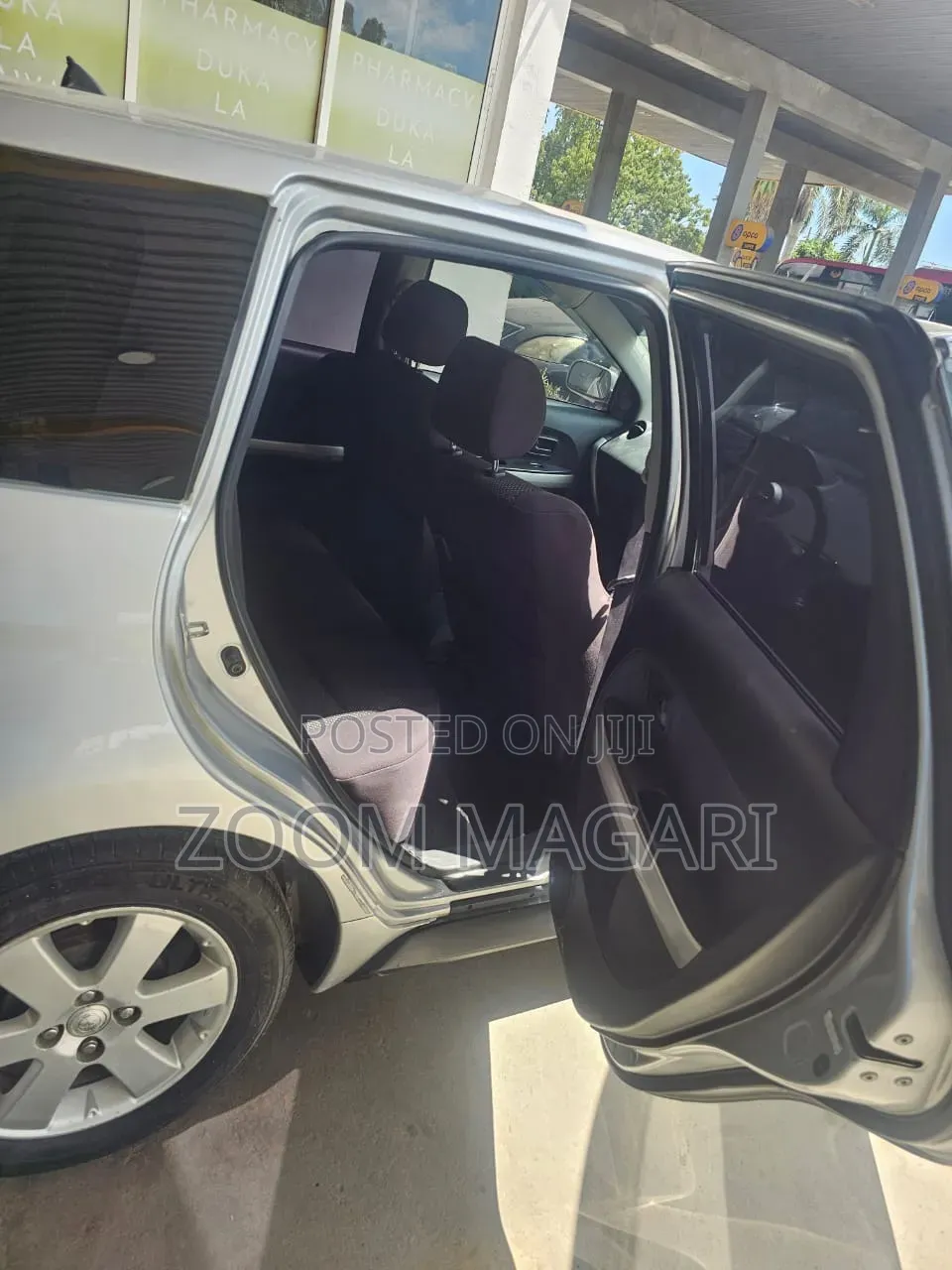 Toyota IST 2005 Silver
