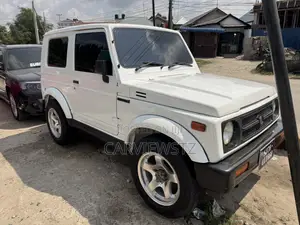 Suzuki Samurai 1993 White