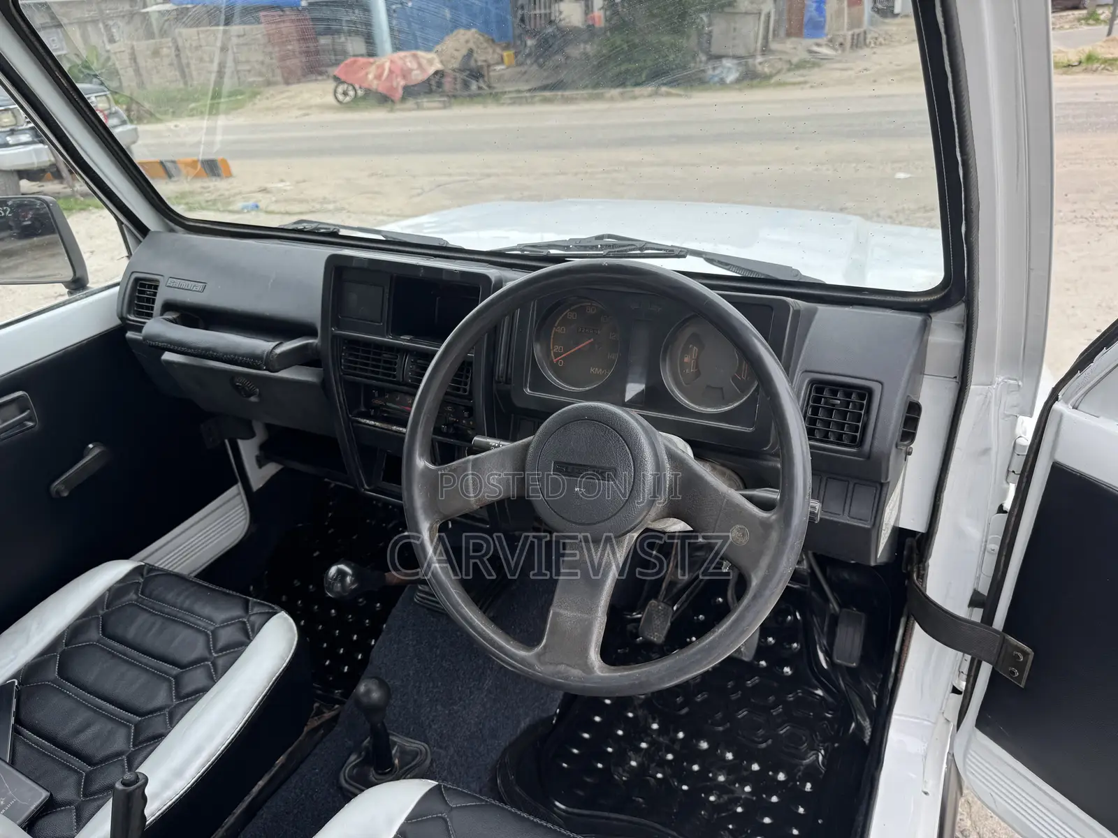 Suzuki Samurai 1993 White