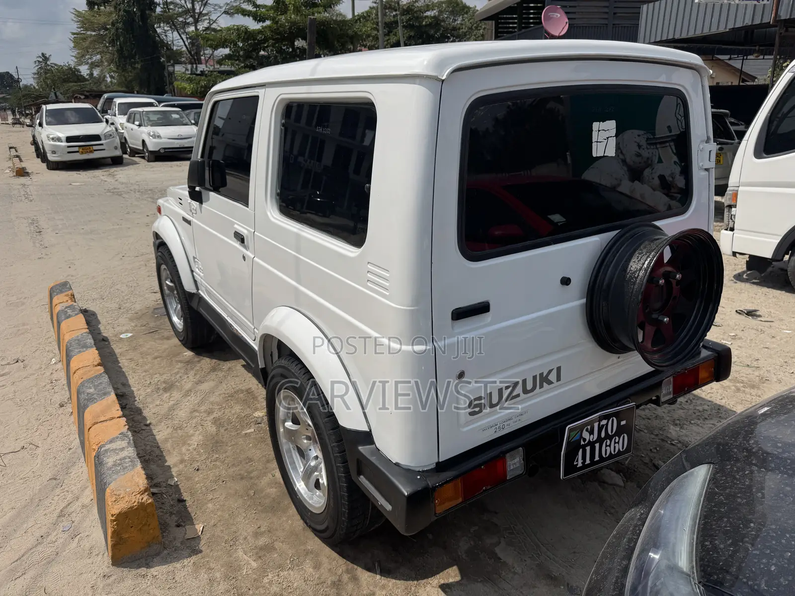 Suzuki Samurai 1993 White