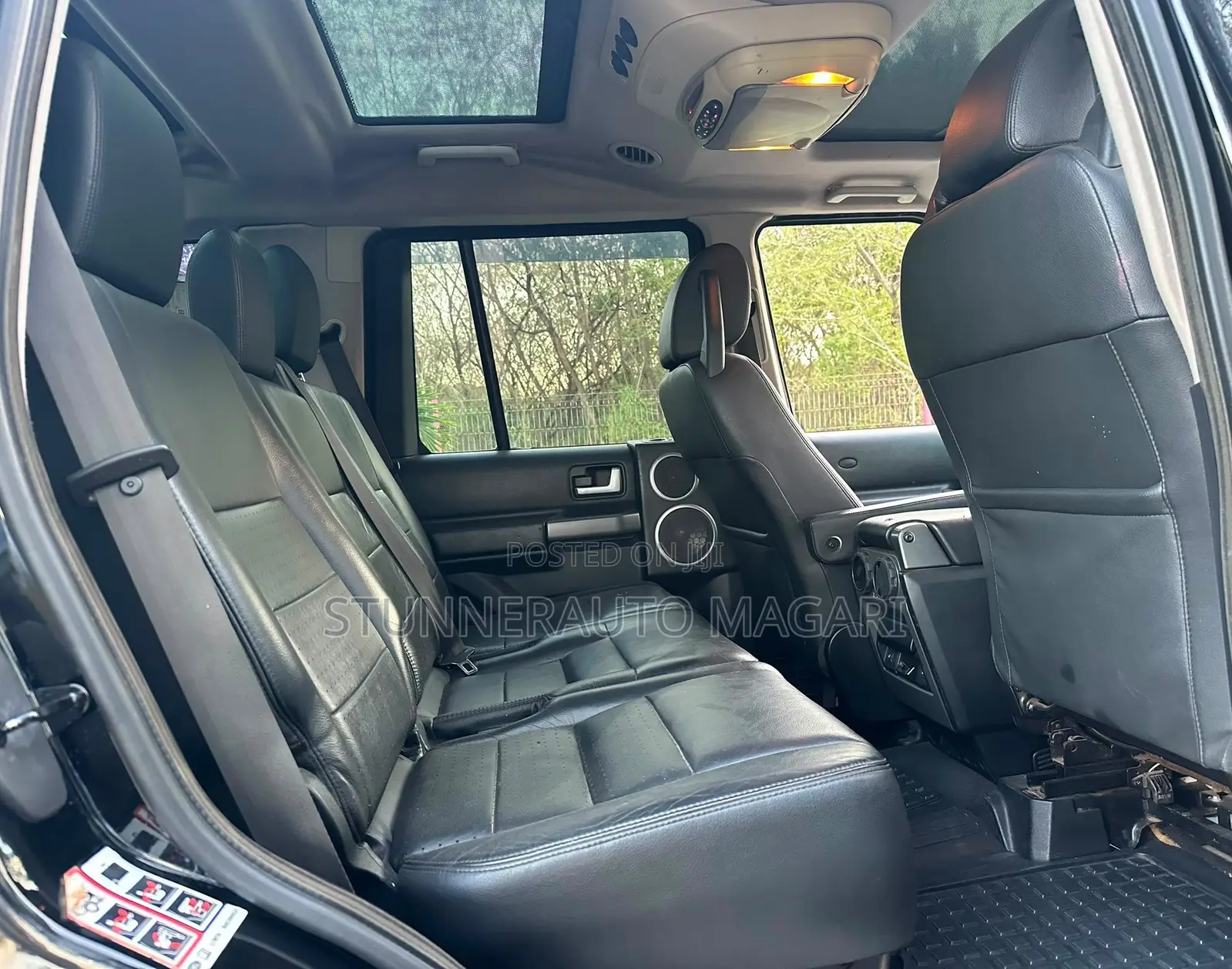 Land Rover Discovery 2010 Black
