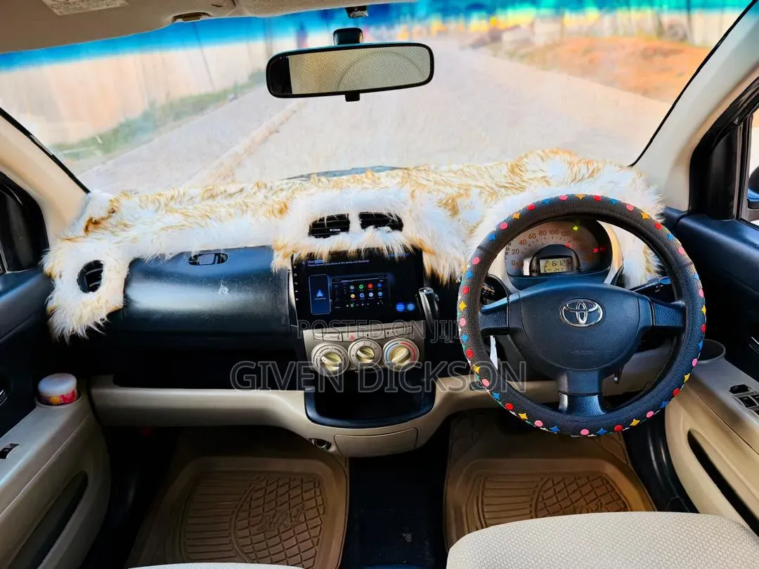 Toyota Passo 2007 Silver