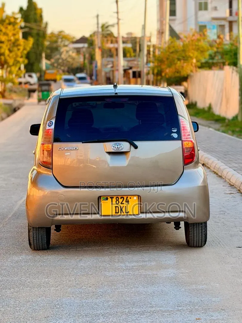 Toyota Passo 2007 Silver