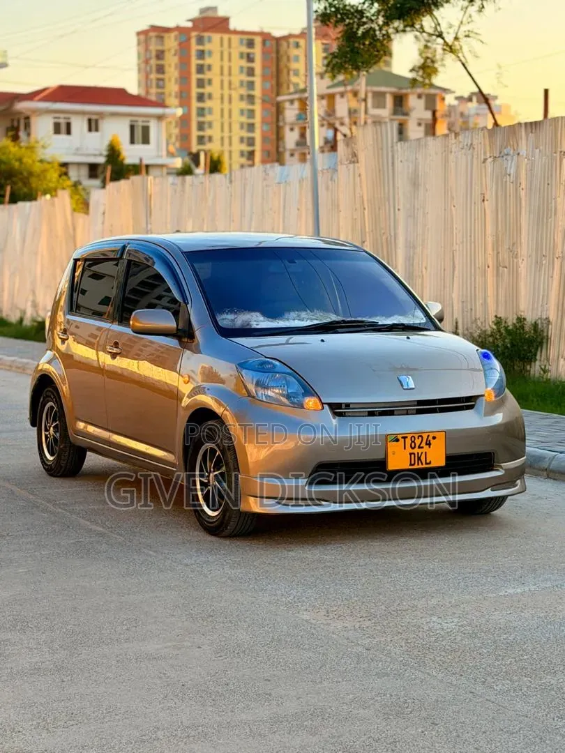 Toyota Passo 2007 Silver