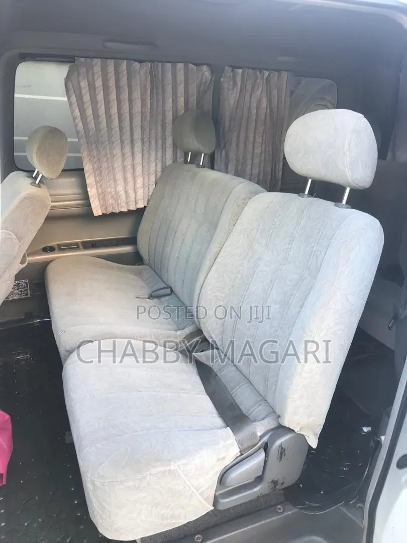 Toyota Noah 2001 Pearl