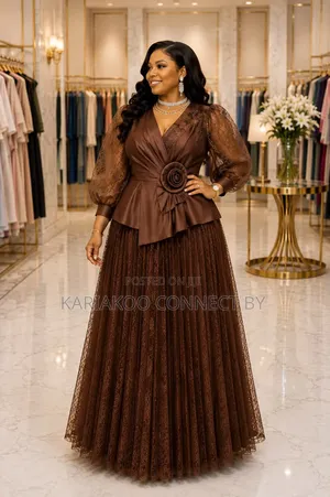 Elegant Lace Pleated Evening Gown