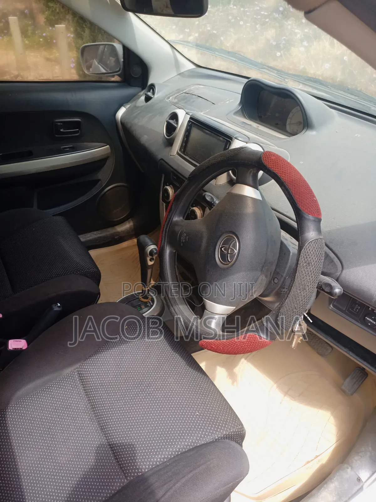 Toyota IST 2003 Silver